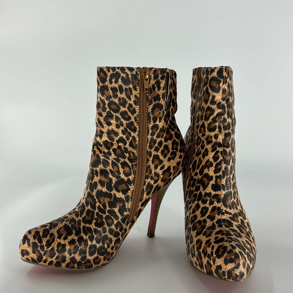 ALBA Women’s Leopard Print Boots EUC
